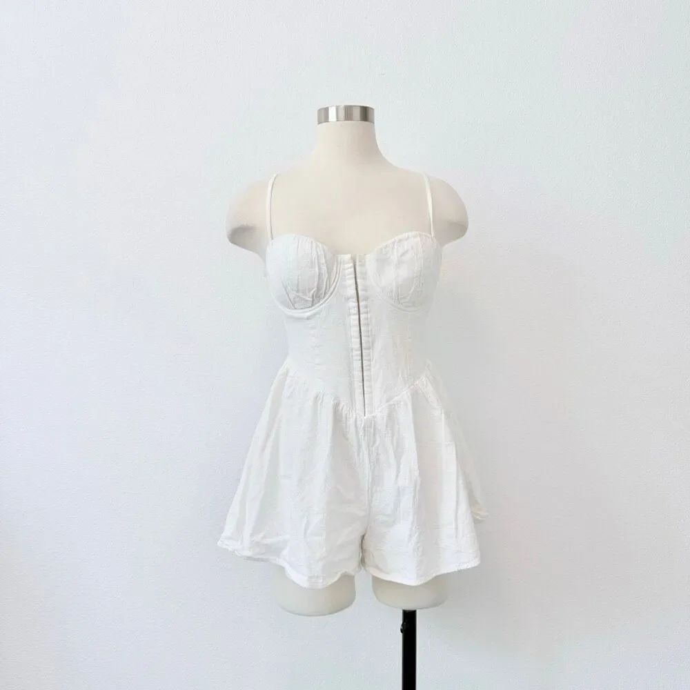 Windsor Y2K White Hook Eye Busiter Romper Small S Zipper Coquette